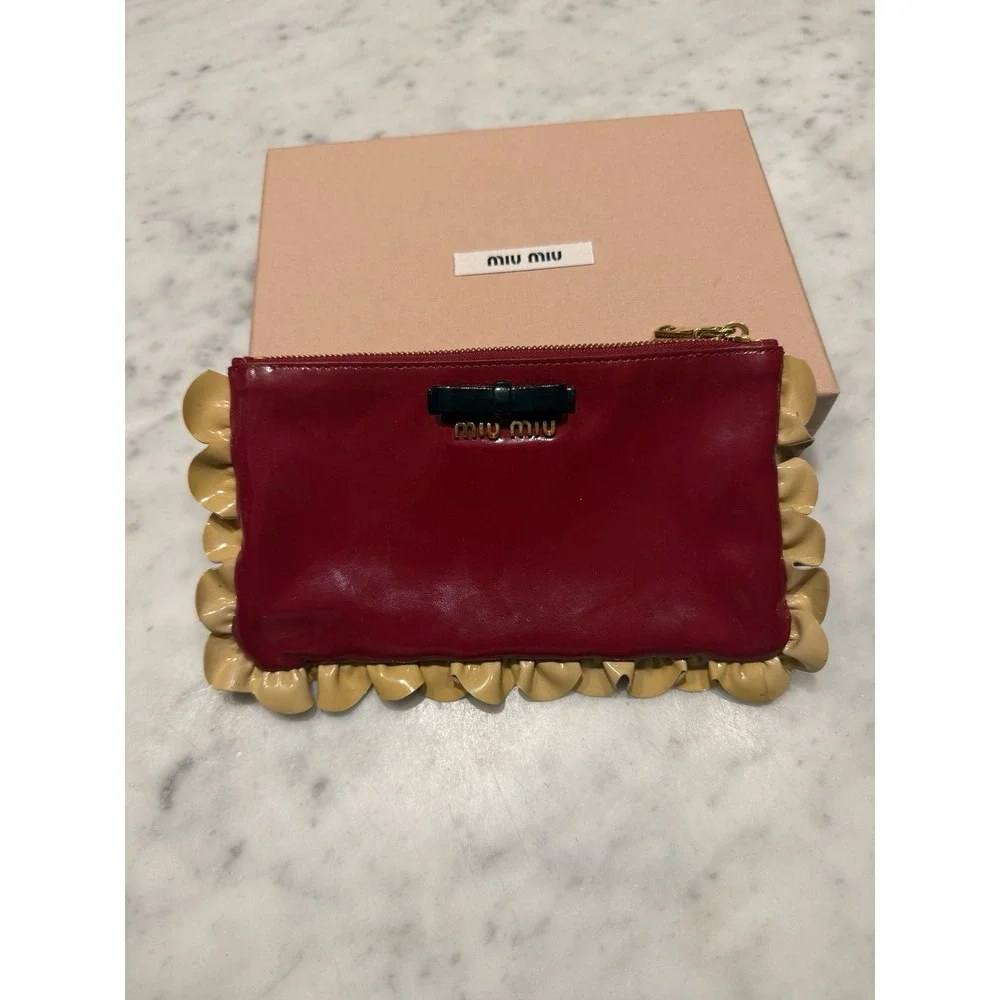 Miu Miu Red Patent Leather Ruffle Bow Pouch Clutch Bag Ciliegia Cipria